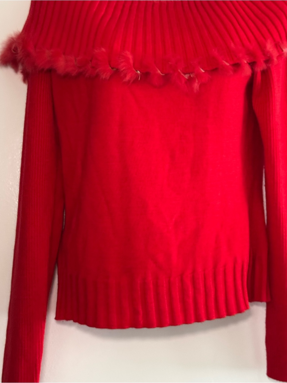Red Women's Sweater with Ribbed Yoke and Fur Trim